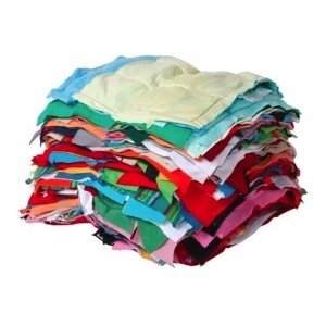 (FARDO 30KG) RETALHOS DE TECIDOS DE ALGODÃO COSTURADOS EM FORMATO PASTELÃO, PRALIN